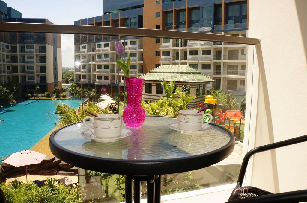 Pool View In Laguna Beach Resort 2 Jomtien Beach Exteriör bild